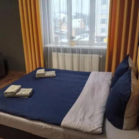 нова в центрі міста Apartment *