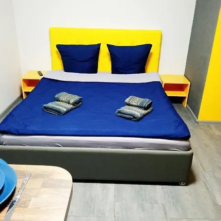 Apartment нова в центрі міста