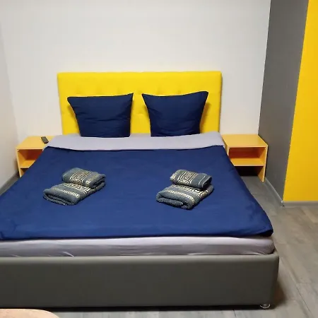 нова в центрі міста Apartamento *