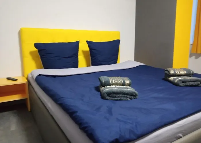 нова в центрі міста Apartment *