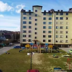 нова в центрі міста Appartamento Užhorod